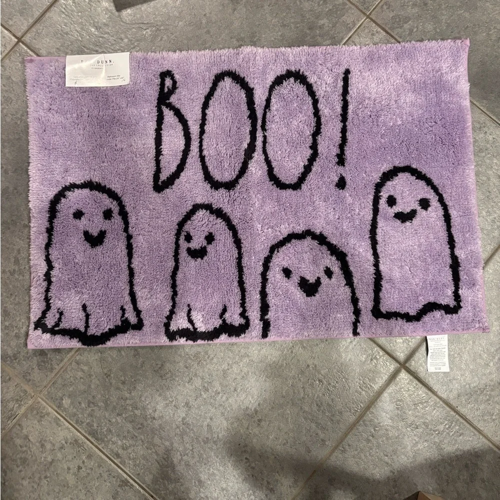 Rae Dunn 20x32 purple boo! Halloween bath mat